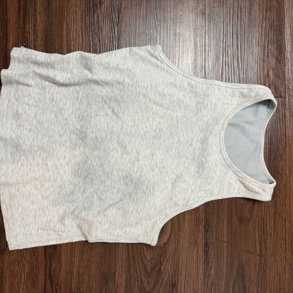 Vuori Ribbed Pose Plyo Tank gray Heather Size Small - Picture 2 of 4